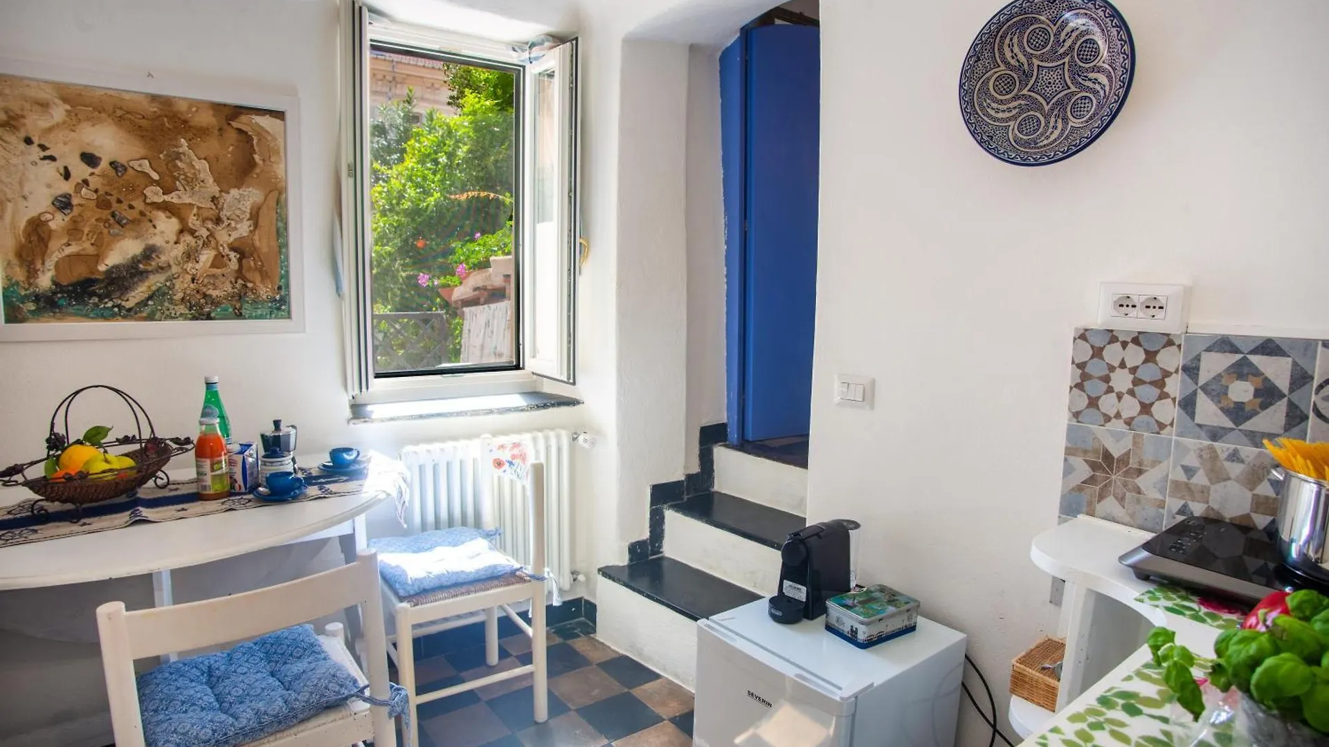 Apartment La Finestra Sul Giardino - Happy Rentals Sanremo